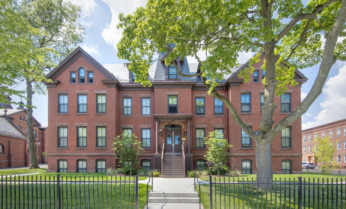 Chestnut Park Apartments Apartments in Holyoke, MA RENTCafe